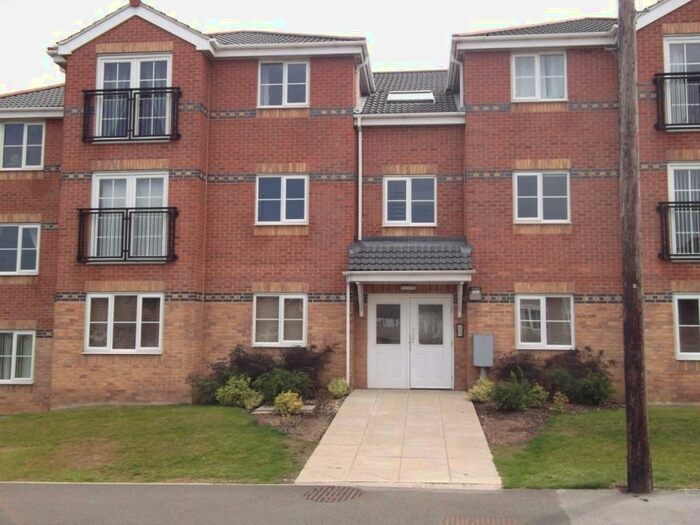 2 Bedroom Flat To Rent In Carlton Court, Barnsley, South Yorkshire, S71