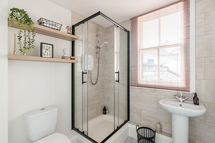 1 Bedroom Flat For Sale In / Leith Walk, Edinburgh, EH6
