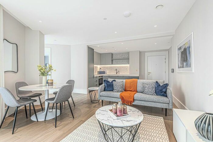 2 Bedroom Flat To Rent In No.3, Upper Riverside, Cutter Lane, Greenwich Peninsula SE10