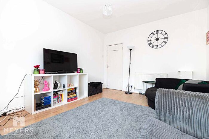 3 Bedroom Semi-Detached House For Sale In Wheaton Road, Bournemouth, BH7