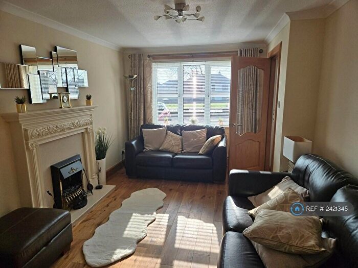 2 Bedroom Terraced House To Rent In Bell Court, Falkirk, FK2