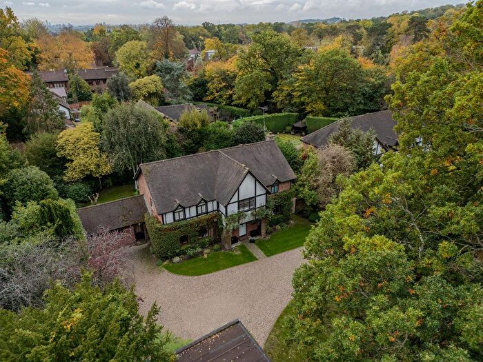 5 Bedroom Detached House For Sale In Gordon Avenue, Stanmore, HA7