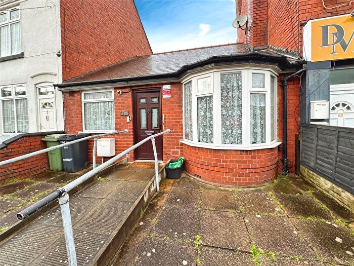 2 Bedroom Bungalow To Rent In Nimmings Road, Halesowen, West Midlands, B62