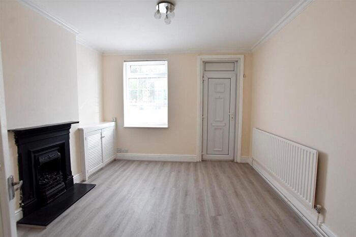 2 Bedroom End Of Terrace House To Rent In Waterloo Crescent, Wigston, LE18