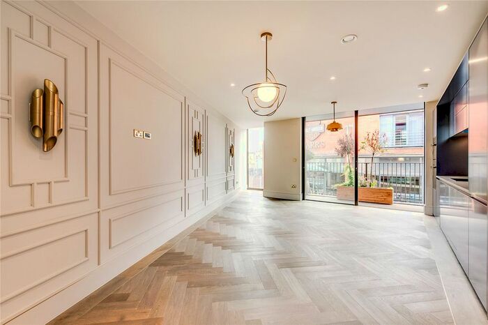 3 Bedroom Flat To Rent In Bronze Foundry House, Edith Row, London, SW6