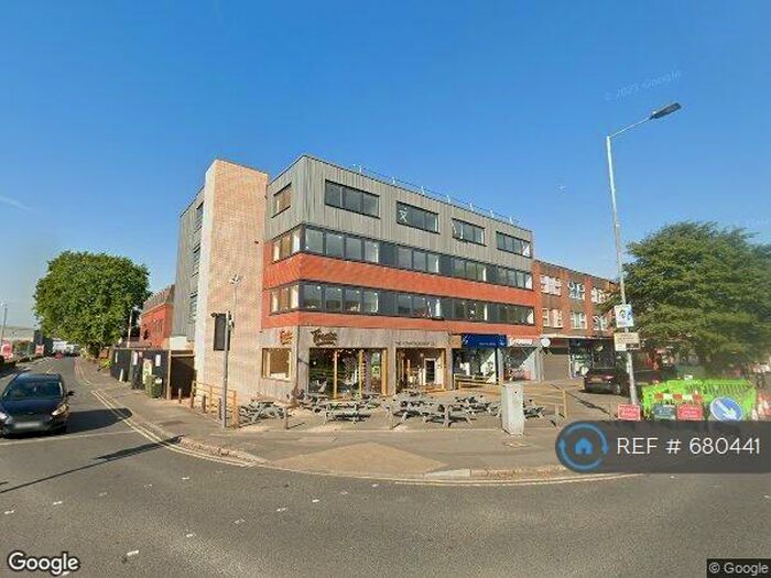 1 Bedroom Flat To Rent In Montrose House, Slough, SL1