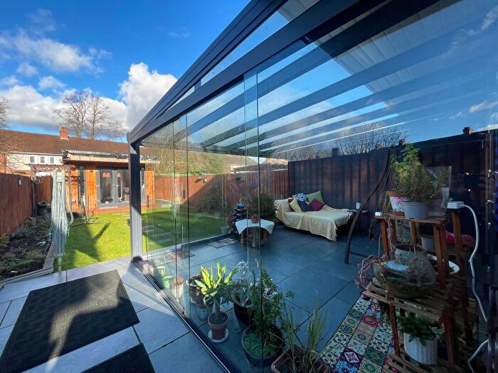 2 Bedroom End Of Terrace House To Rent In Peel Road, Warwick, CV34