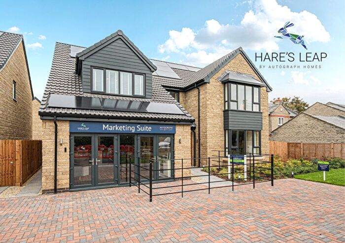 Detached House For Sale In Hare's Leap, Scots Lawn, Brent Road, East Brent, TA9