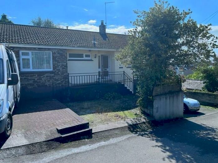 4 Bedroom Bungalow To Rent In Tywardreath Par, PL24