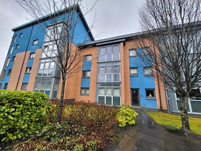 2 Bedroom Flat To Rent In Knightswood Road, Knightswood, Glasgow, G13