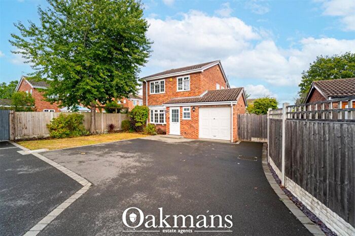 3 Bedroom Detached House For Sale In Coppice Road, Solihull, West Midlands, B92