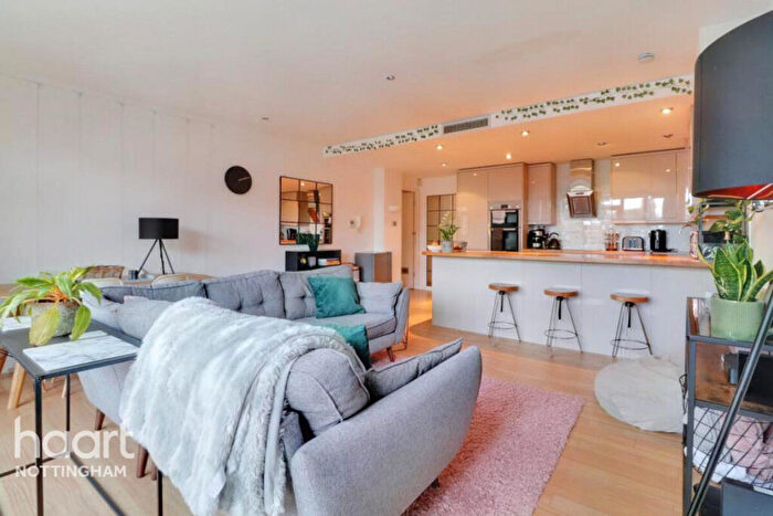 3 Bedroom Apartment To Rent In Upper College Street, Nottingham, NG1