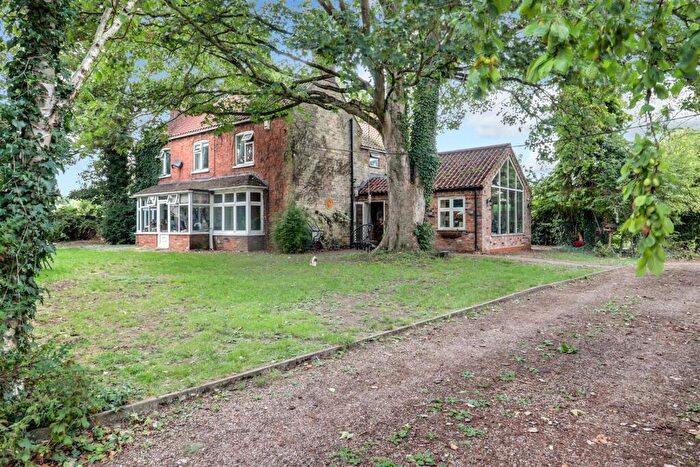 5 Bedroom Detached House For Sale In Pingle Lane, Bishop Norton, LN8