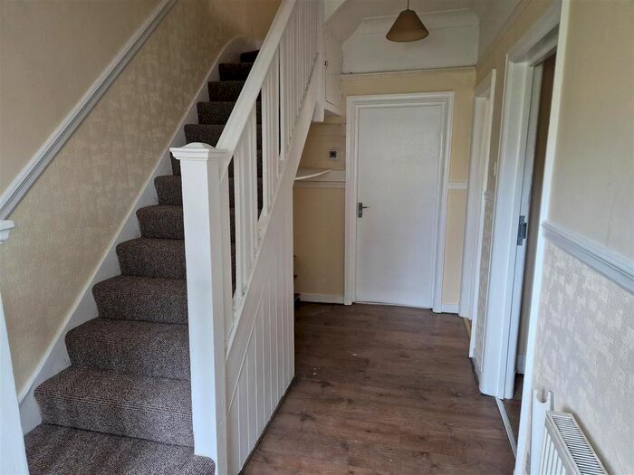 Property To Rent In Shackleton Road, Southall, UB1