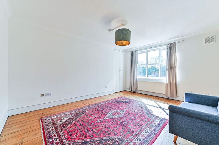 5 Bedroom Maisonette To Rent In Clementina Road, Leyton, London, E10