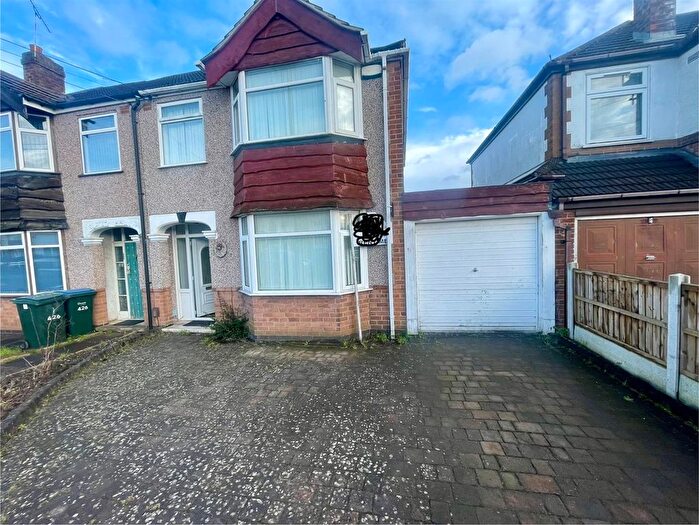 3 Bedroom End Of Terrace House To Rent In Beake Avenue, Coventry, CV6