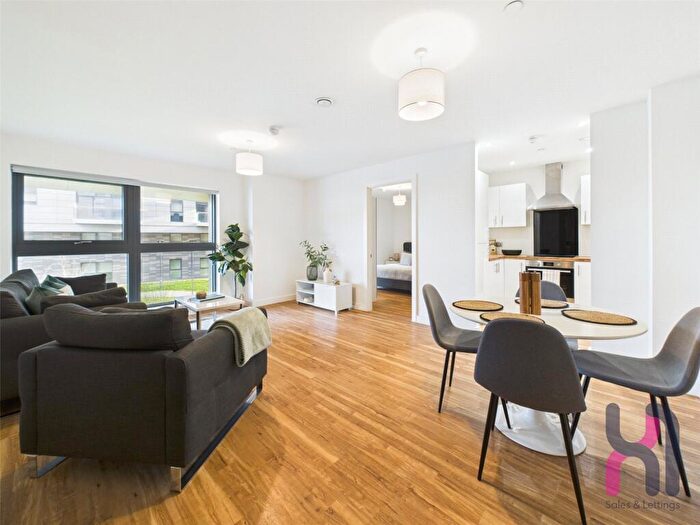 3 Bedroom Flat To Rent In Manchester Waters, Pomona Strand, Old Trafford, M16