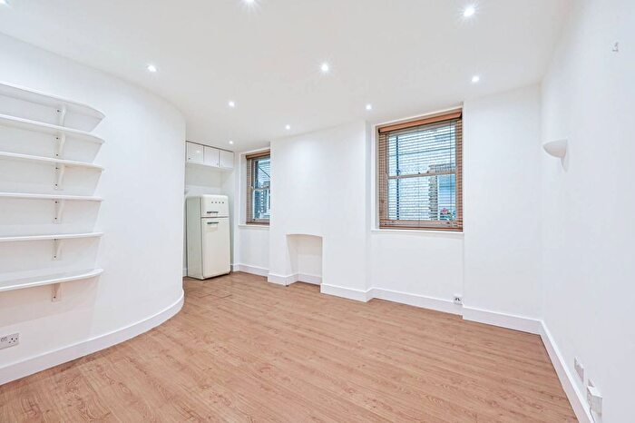 2 Bedroom Flat To Rent In Yorkshire Grey Place, Hampstead, London, NW3