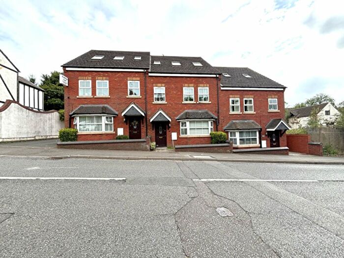 2 Bedroom Flat To Rent In Reddicap Hill, Sutton Coldfield, West Midlands, B75