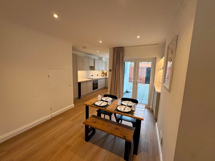 2 Bedroom House To Rent In Tomkinson Street, Hoole, CH2