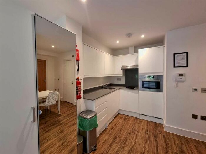 Studio To Rent In Hampden Road, Turnpike Lane, N8