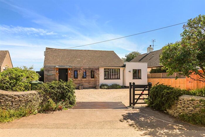 3 Bedroom Detached House For Sale In Hampton Green, Box, Stroud, GL6