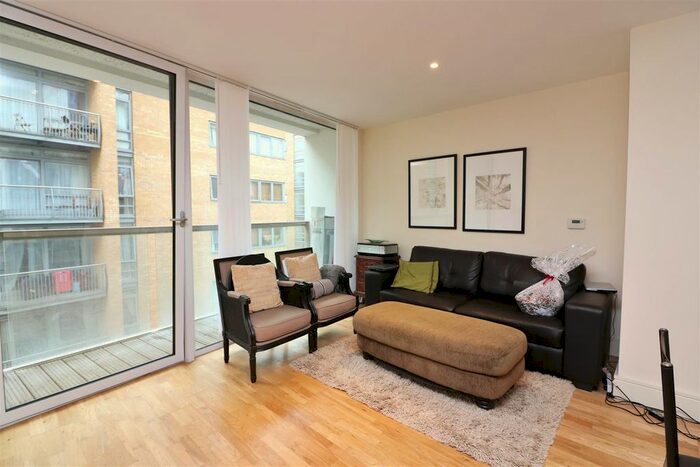 2 Bedroom Flat To Rent In Denison House, South Quay, London, E14