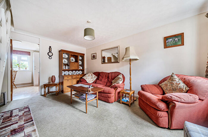 2 Bedroom Semi-Detached House For Sale In Puttocks Close, Haslemere, West Sussex, GU27