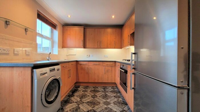 3 Bedroom Semi-Detached House To Rent In Parsley Place, Banbury, Oxon, OX16