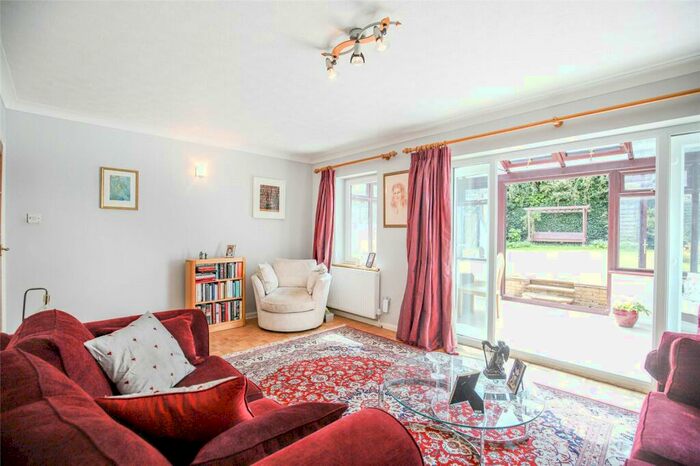 5 Bedroom Detached House For Sale In Orchard Drive, Park Street, St. Albans, Hertfordshire, AL2