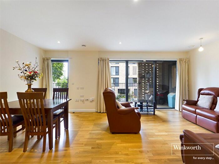 2 Bedroom Apartment To Rent In Palm Court, Alpine Road, Kingsbury, NW9