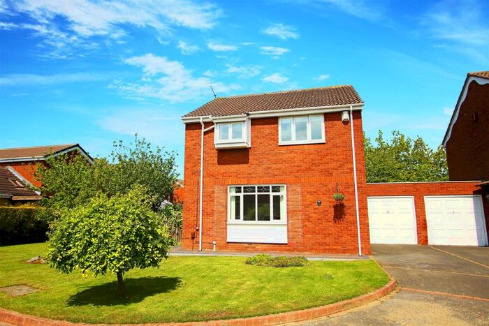 4 Bedroom Detached House To Rent In The Ridings, Whitley Bay, NE25