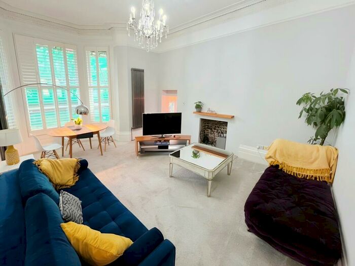 2 Bedroom Flat To Rent In Albany Villas, Hove, BN3