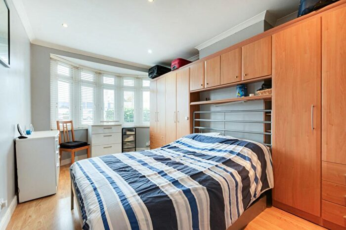 2 Bedroom Semi-Detached Bungalow For Sale In Blendon Road, Bexley, DA5