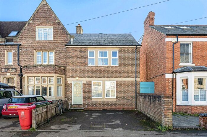 4 Bedroom Semi Detached House For Sale In Charles Street, Oxford, Oxfordshire, OX4