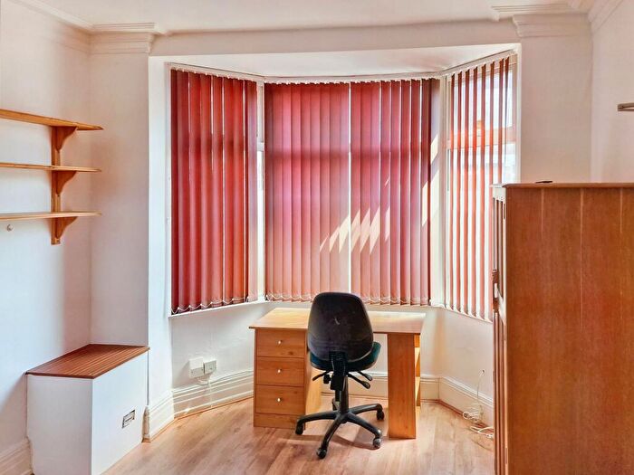 5 Bedroom Terraced House To Rent In Clarendon Park Road, Leicester, LE2