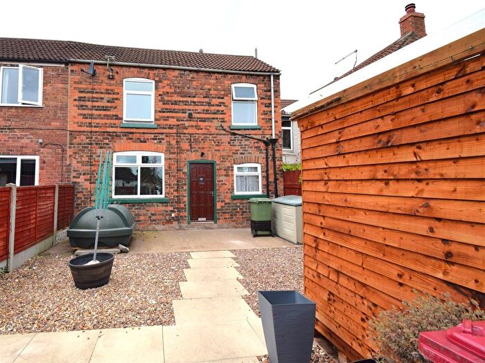 2 Bedroom Semi-Detached House To Rent In High Street, Crowle, Scunthorpe, DN17