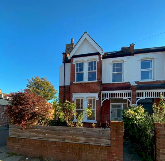 4 Bedroom End Of Terrace House To Rent In Girton Road, Sydenham, London, SE26