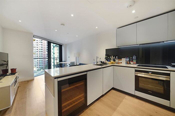 2 Bedroom Flat To Rent In Riverlight Quay, SW11