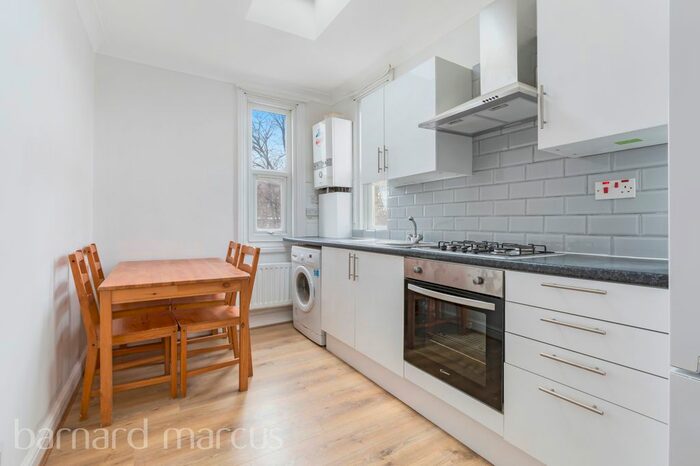 1 Bedroom Flat To Rent In Medora Road, London, SW2