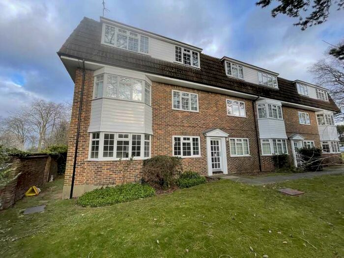 2 Bedroom Apartment To Rent In Alexandra Road, Epsom, KT17