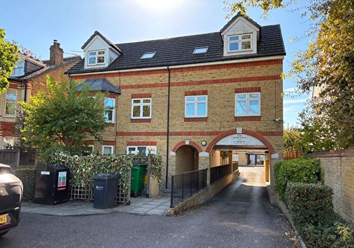 2 Bedroom Flat For Sale In Flat Acorn Court, Hanworth Road, Hampton, Middlesex, TW12