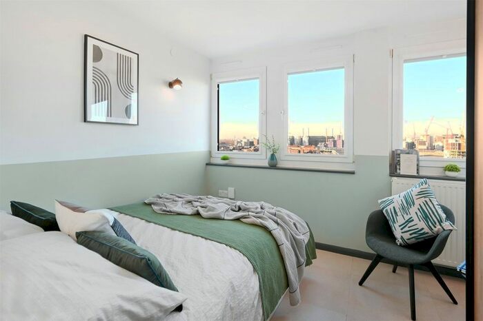 Studio To Rent In Uncle Stockwell, Courland Grove, SW8