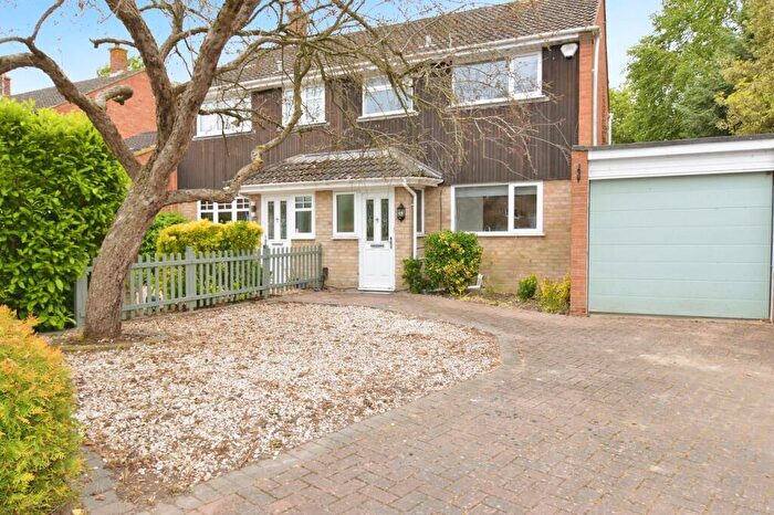 3 Bedroom Semi-Detached House To Rent In Valley Crescent, Wokingham, RG41