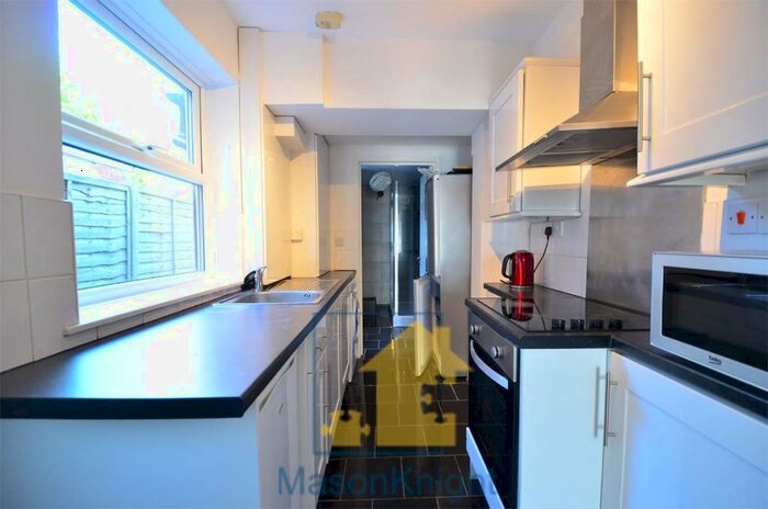 3 Bedroom Terraced House To Rent In Flexible Start Date Westminster Road, Student Property - Selly Oak, Birmingham, B29