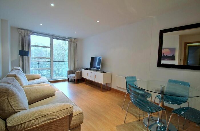 2 Bedroom Flat For Sale In Page Street, London, SW1P