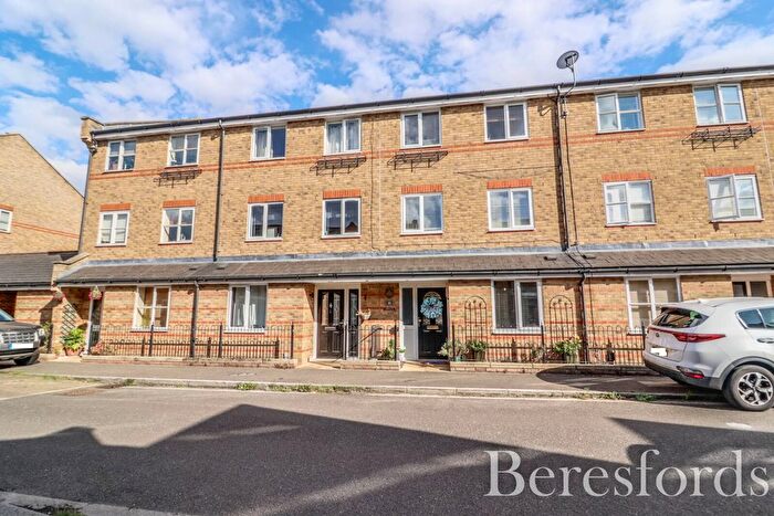 4 Bedroom Terraced House For Sale In Nottage Crescent, Braintree, CM7