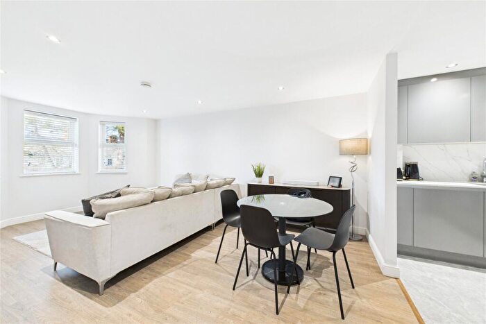 1 Bedroom Apartment To Rent In Elmhurst Court, Heathcote Road, Camberley, Surrey, GU15