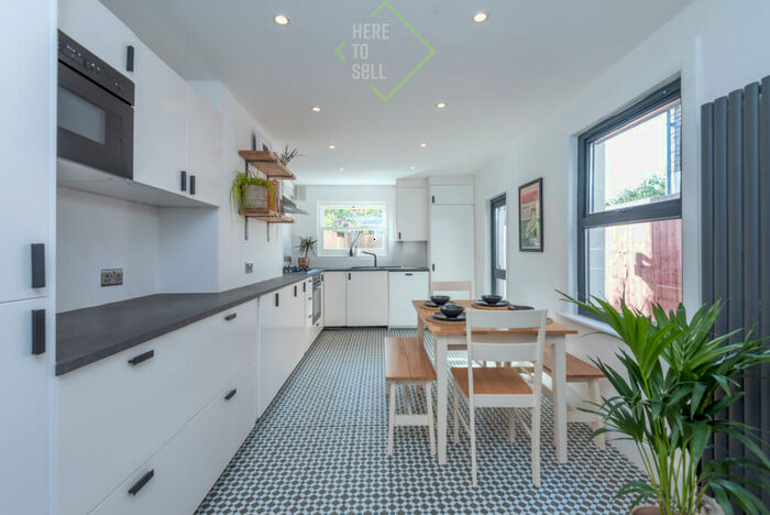 3 Bedroom Terraced House To Rent In Vernon Road, Hornsey, N8