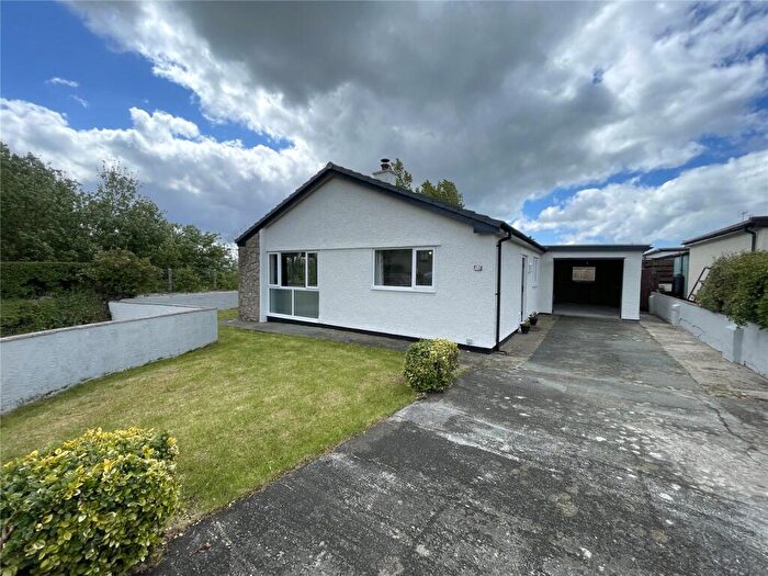 3 Bedroom Bungalow To Rent In Crud Yr Awel, Newborough, Llanfairpwllgwyngyll, Isle Of Anglesey, LL61